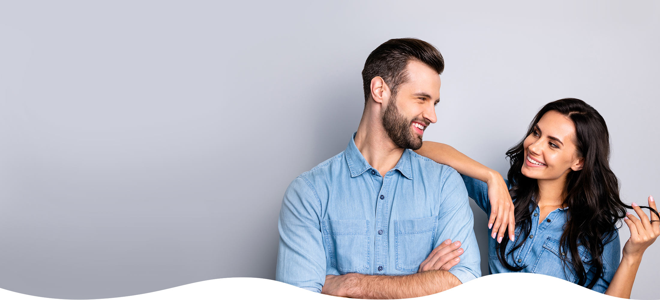 header_narrow_youngcouple_alt